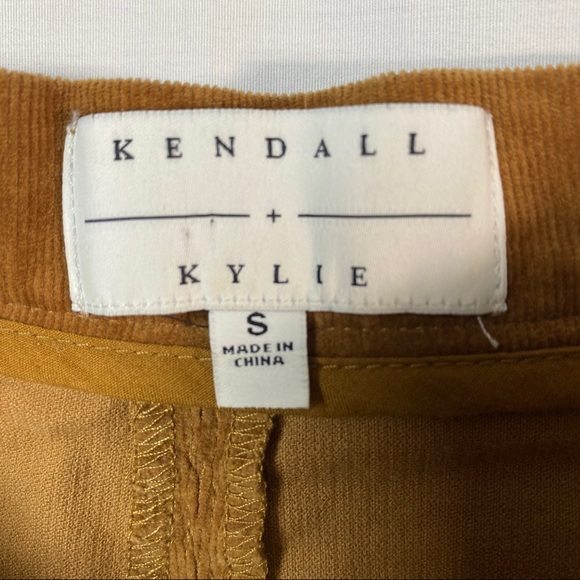 Kendall + Kylie Brown Corduroy Scallop Edge Skirt - Picture 3 of 3